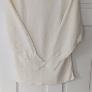 TOMMY BAHAMA SWEATER